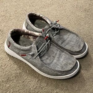 Levi’s Men’s gray and white slip on casual shoes size 9